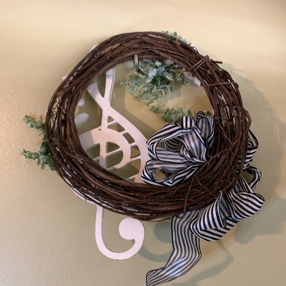Musical Note Wreath For Your Favorite Teacher /For you Because you Love it New - Picture 2 of 4